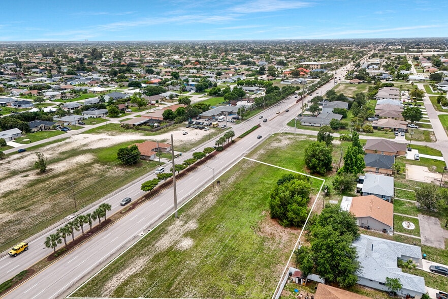 More Photos Of 1800 SW Santa Barbara Pl, Cape Coral Land For Sale