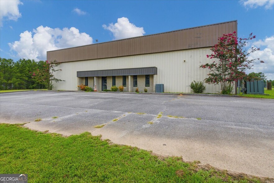 More Photos Of 524 Golf Course Rd, Tallapoosa Warehouse For Lease