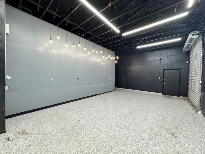 More Photos Of 54 9th St, Atlantic Beach Flex For Lease