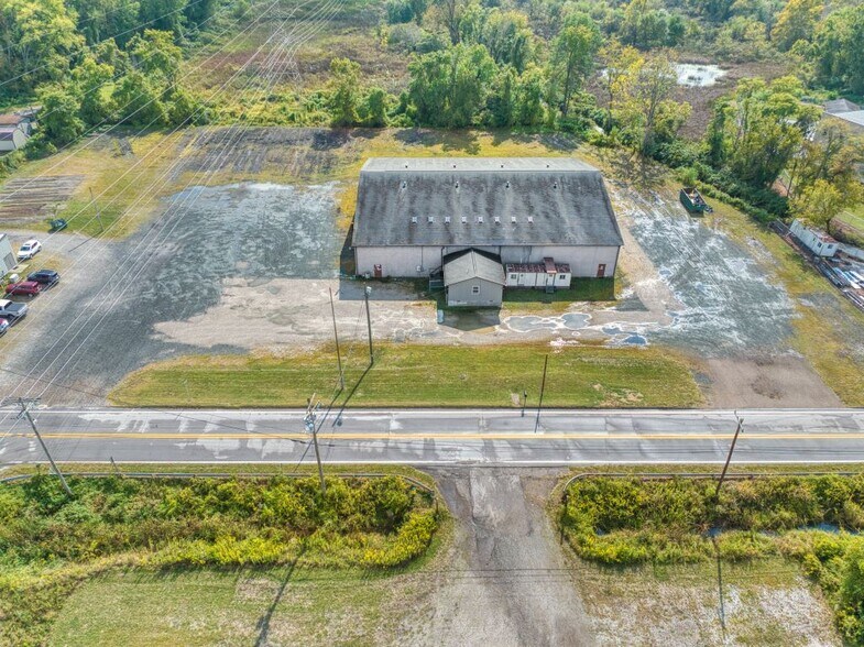 More Photos Of 504 29th St, Parkersburg Warehouse For Lease