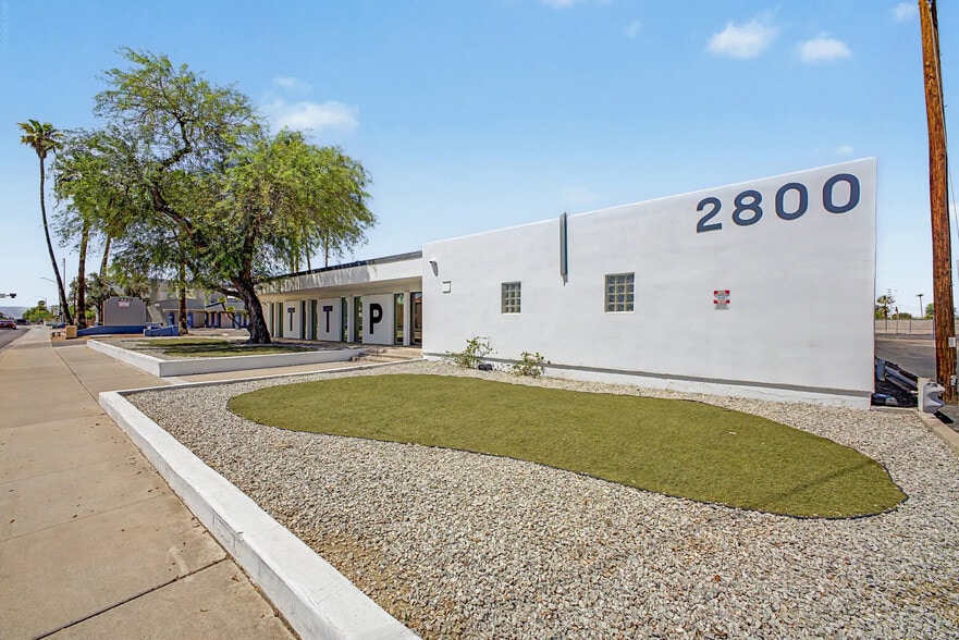 More Photos Of 2800 N 24th St, Phoenix Office For Lease