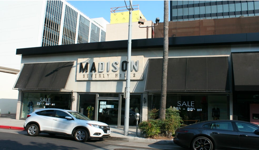 More Photos Of 9625-9647 Brighton Way, Beverly Hills Storefront Retail Office For Lease
