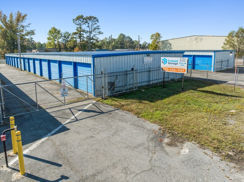 More Photos Of 3005 N Midland Dr, Pine Bluff Self Storage For Sale