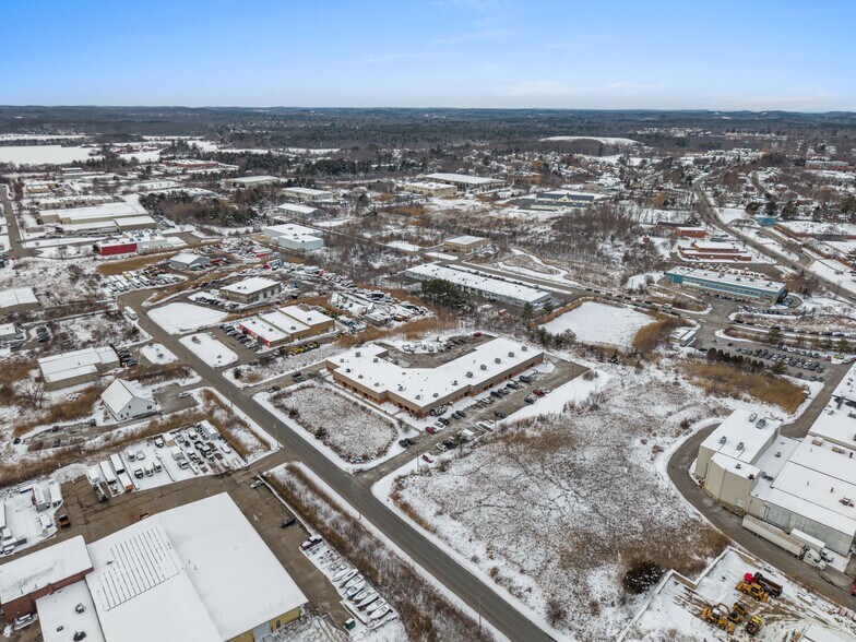 More Photos Of 2 New Pasture Rd, Newburyport Light Manufacturing For Sale