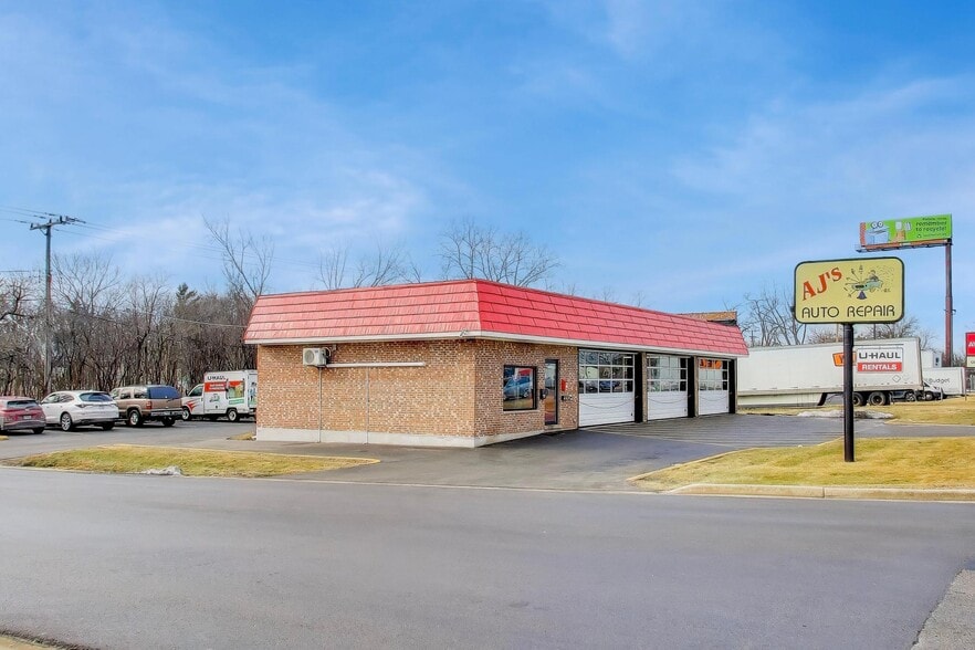 More Photos Of 18W455 Roosevelt Rd, Lombard Auto Repair For Sale