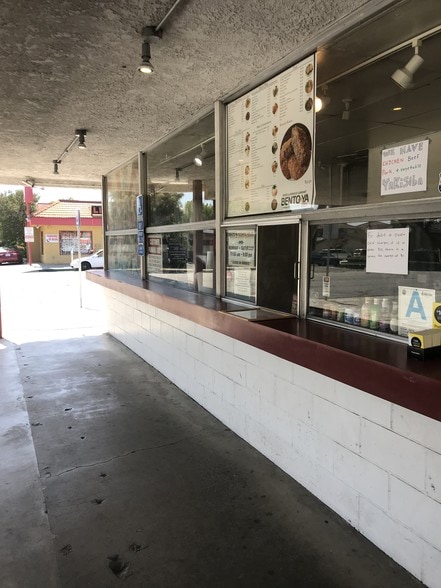 More Photos Of 420 S 1st Ave, Arcadia Freestanding For Sale