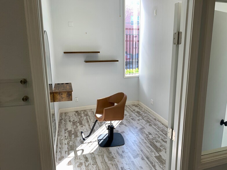 More Photos Of 242 E Oak Ave, Visalia Freestanding For Sale