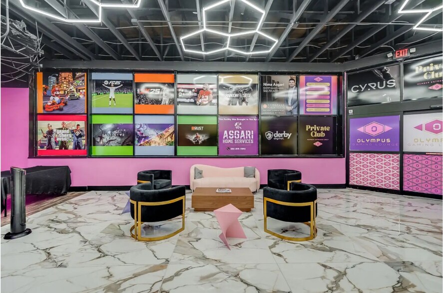 More Photos Of 4741 Rockford Plz, Louisville Freestanding For Sale