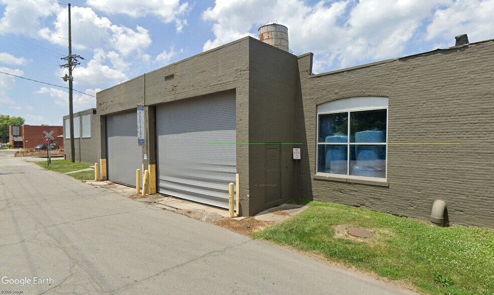 More Photos Of 229 Factory St, La Porte Industrial For Lease