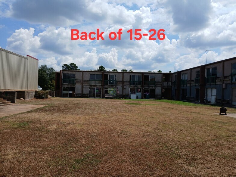 More Photos Of 404 W L Doc Dodson, Naples Apartments For Sale