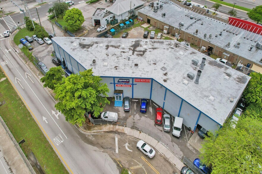 More Photos Of 660 NW 137th St, North Miami Warehouse For Sale
