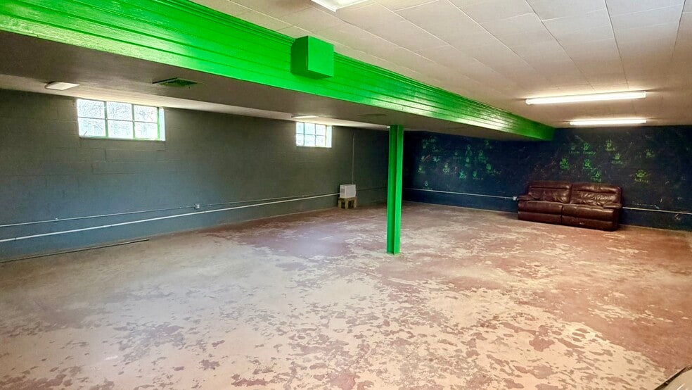 More Photos Of 204 N Main St, Richfield Specialty For Sale