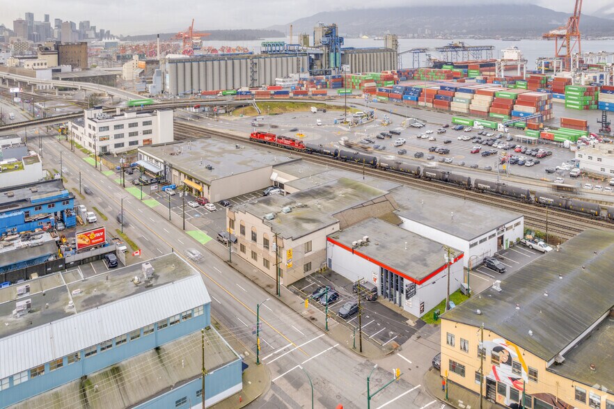 More Photos Of 1435-1445 Powell St, Vancouver Warehouse For Lease