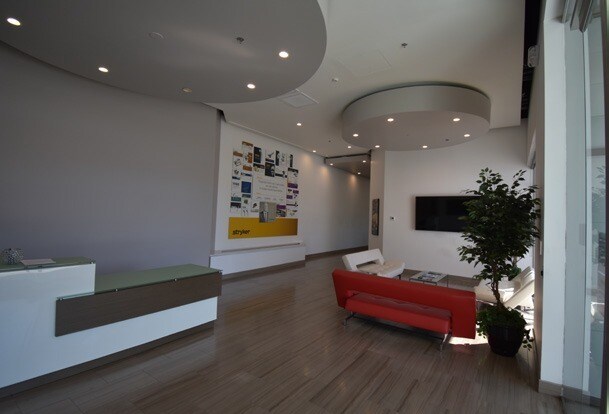 More Photos Of 15757 N 78th St, Scottsdale Light Distribution For Lease