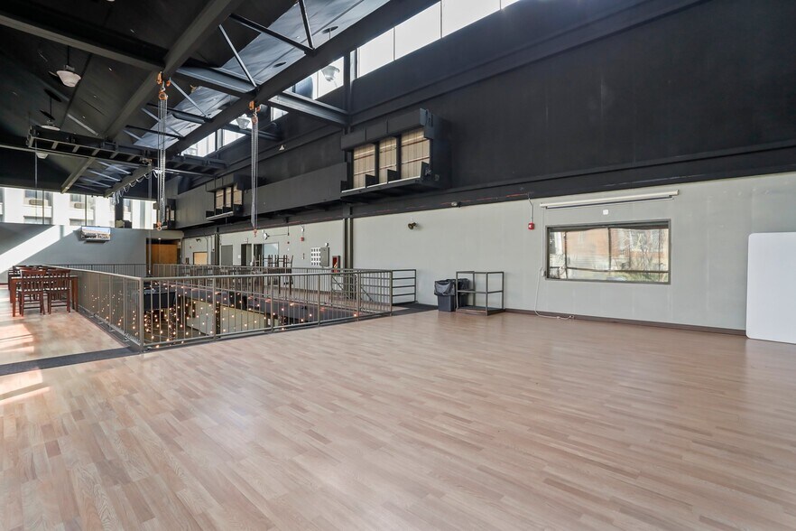 More Photos Of 100 Summit Ave, Hagerstown Office For Sale