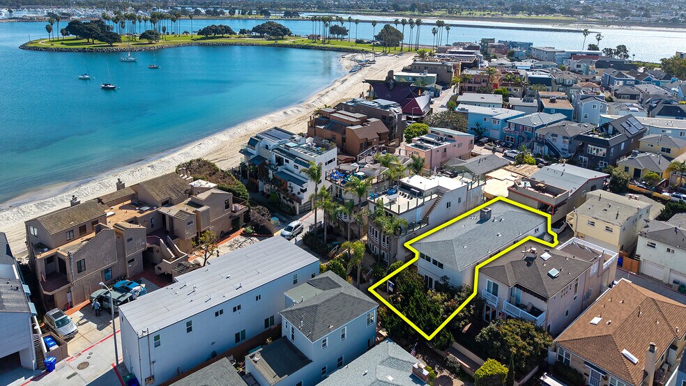 More Photos Of 829 Avalon Ct, San Diego Apartments For Sale