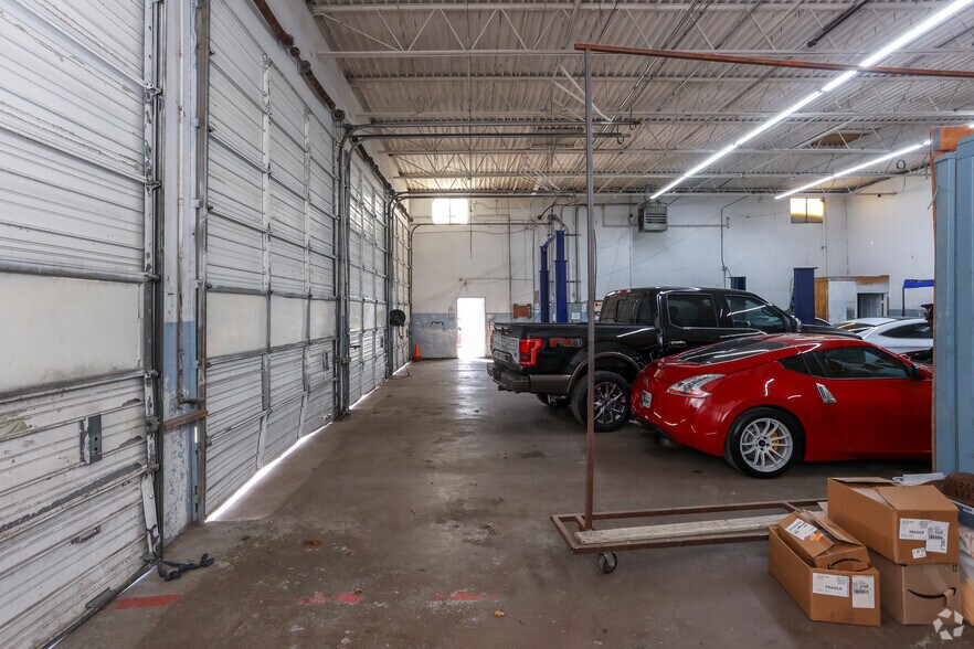 More Photos Of 12113 Garland Rd, Dallas Auto Repair For Sale
