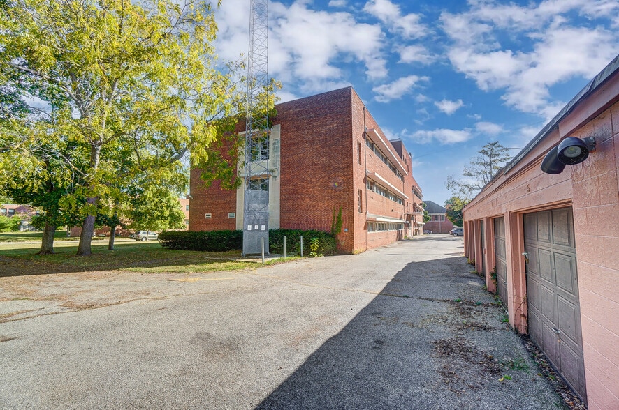 More Photos Of 150 E South College St, Yellow Springs Research And Development For Sale