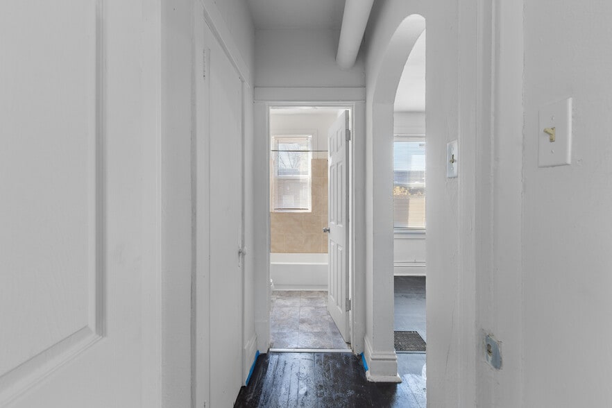 More Photos Of 4981 Rosalie St, Saint Louis Apartments For Sale