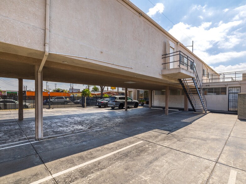 More Photos Of 4701 W Imperial Hwy, Inglewood Loft Creative Space For Sale