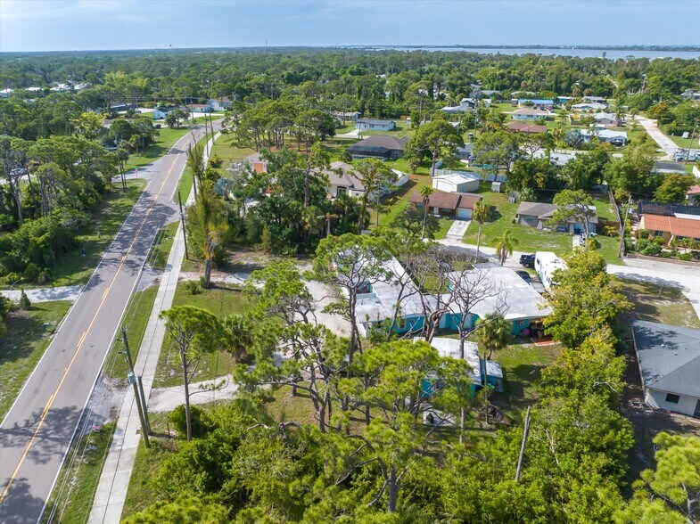 More Photos Of 600 Old Englewood Rd, Englewood Apartments For Sale