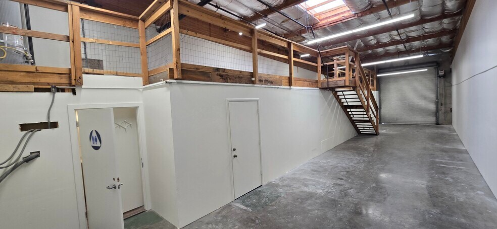 More Photos Of 1814 Empire Industrial Ct, Santa Rosa Warehouse For Sale