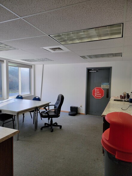 More Photos Of 16371 E State Route 3, Allyn Distribution For Lease