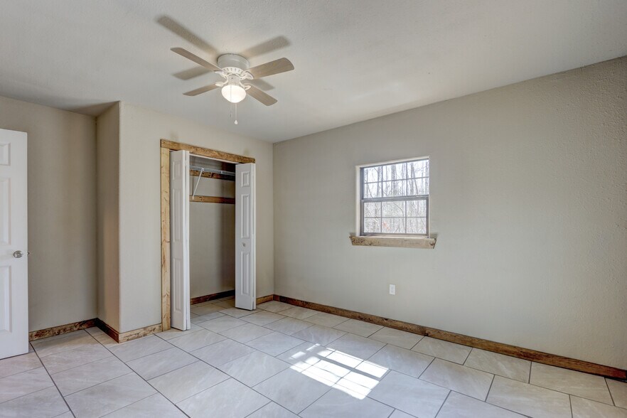 More Photos Of 27210 S Highway 125, Afton Apartments For Sale