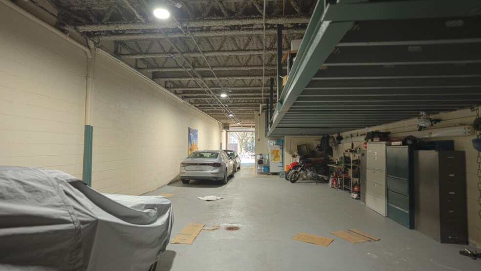 More Photos Of 5-49 47th Rd, Long Island City Office Residential For Lease