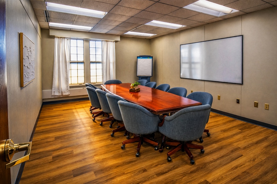 More Photos Of 4242 Carlisle Pike, Camp Hill Office For Lease