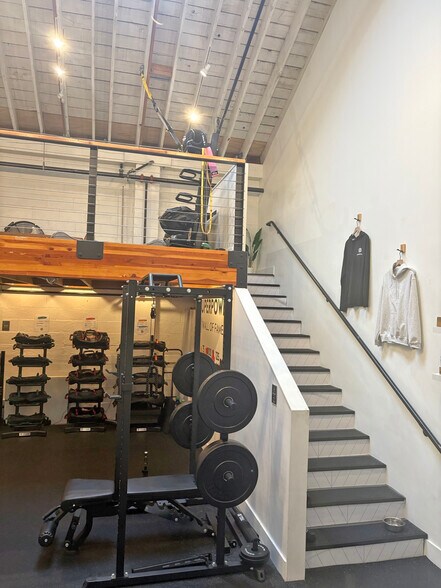 More Photos Of 3808 N Williams Ave, Portland Storefront For Lease