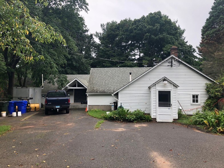 More Photos Of 465 Hills St, East Hartford Contractor Storage Yard For Sale