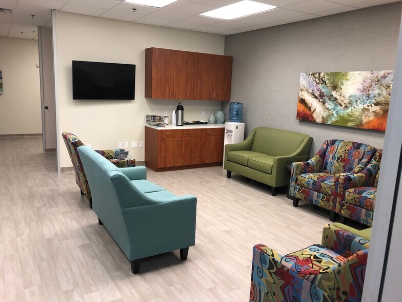 More Photos Of 19211 McKay Blvd, Humble Hospital For Sale