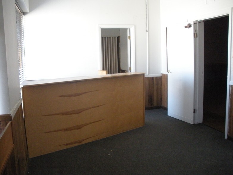 More Photos Of 1168 Boston Rd, Springfield General Retail For Sale