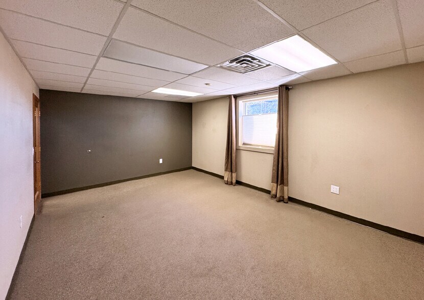More Photos Of 2511-2517 Wyoming Blvd NE, Albuquerque Office For Sale