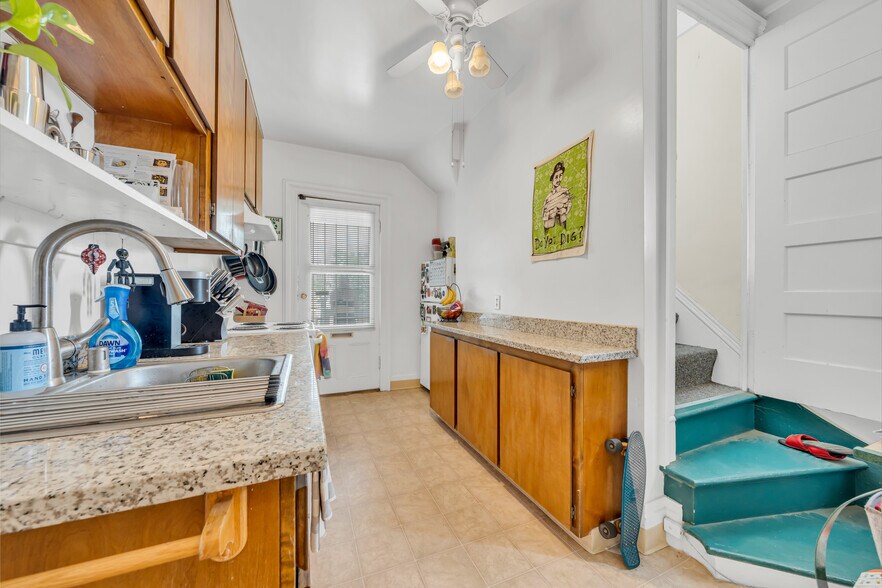 More Photos Of 1021 H St, Sacramento Apartments For Sale