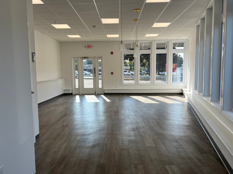 More Photos Of 155 Greenwood Ave, Bethel Unknown For Lease