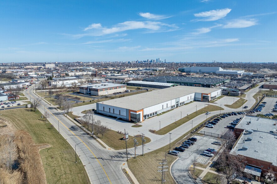 More Photos Of 4775 W Electric Ave, Milwaukee Warehouse For Lease