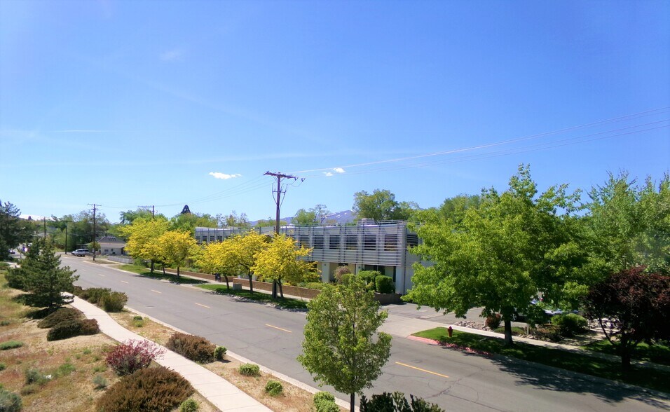 More Photos Of 855 W 7th St, Reno Office For Sale