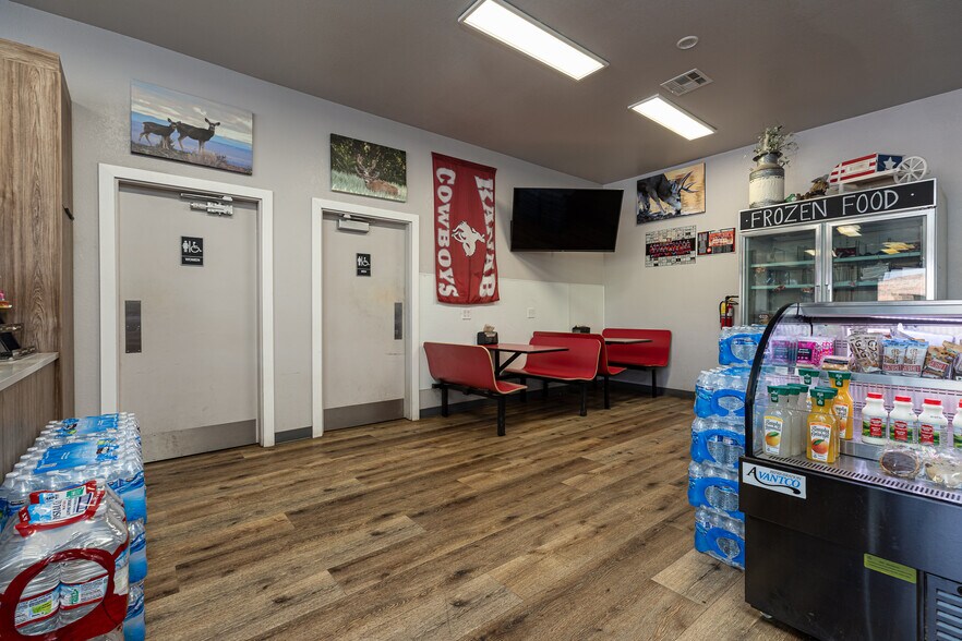 More Photos Of 1055 S Highway 89a, Kanab Service Station For Sale