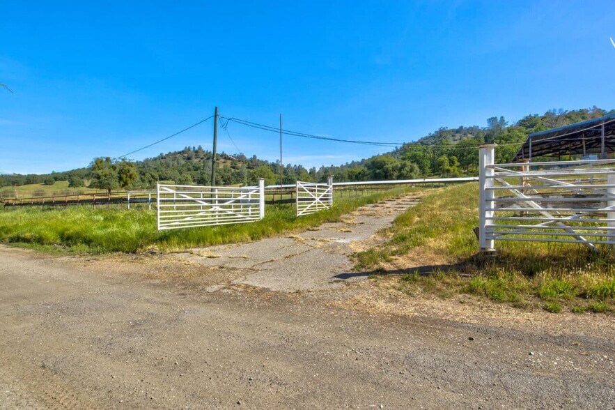 More Photos Of 4780-4784 Mary Harrison Mine Rd, Coulterville Land For Sale