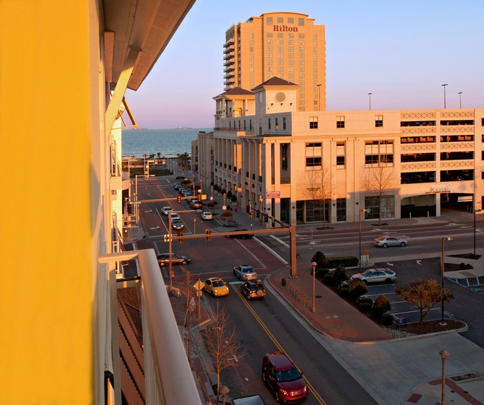 More Photos Of 332 Laskin Rd, Virginia Beach Apartments For Lease