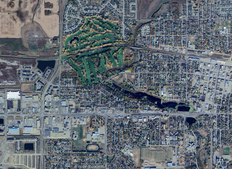 More Photos Of 5014 53 St, Camrose Apartments For Sale