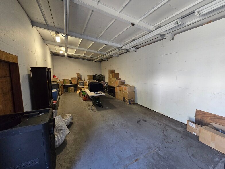 More Photos Of 1015 E Dr Martin Luther King Jr Blvd, Tampa Flex For Sale