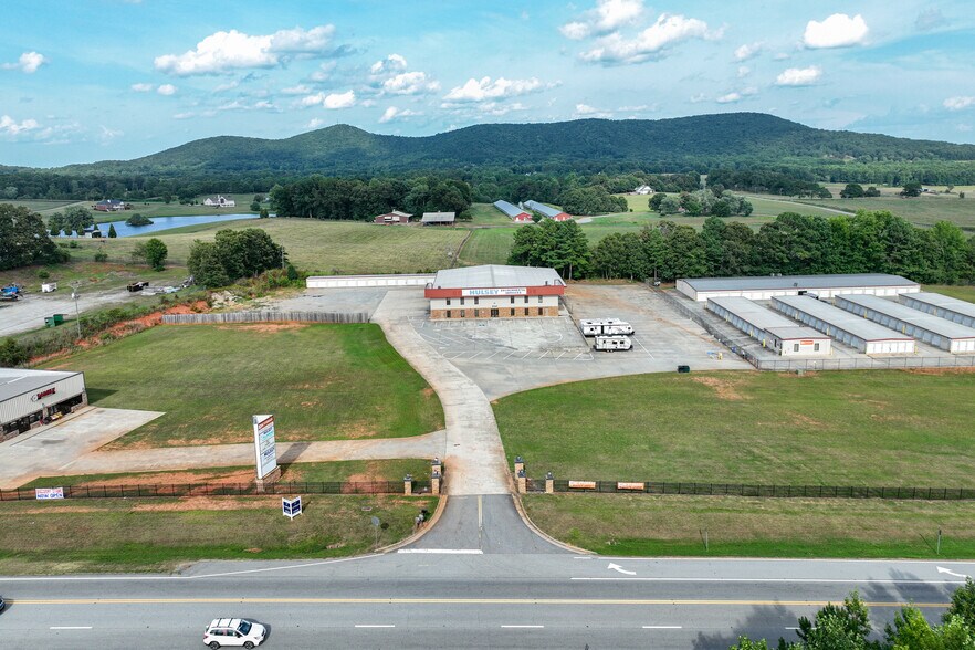 More Photos Of 6724 Cleveland Hwy, Clermont Warehouse For Lease