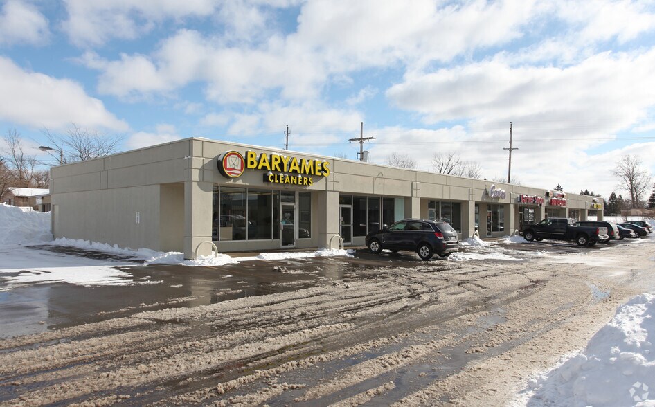 Primary Photo Of 1561 Haslett Rd, Haslett General Retail For Lease
