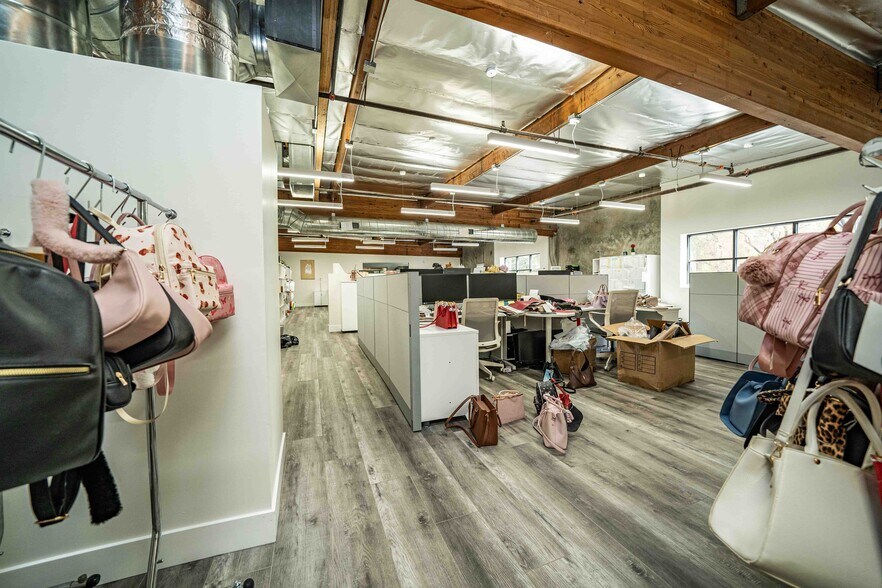 More Photos Of 2001 Saturn St, Monterey Park Light Distribution For Sale