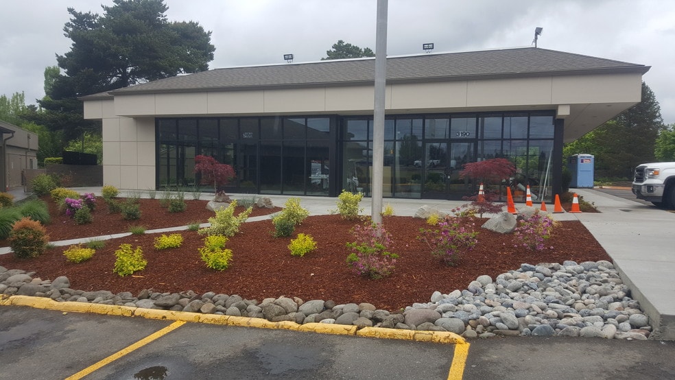 More Photos Of 3160-3276 NW 185th Ave, Portland Freestanding For Lease