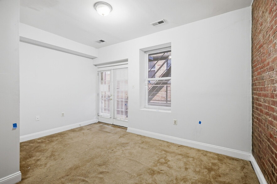 More Photos Of 2703 12th St NE, Washington Storefront Retail Residential For Sale