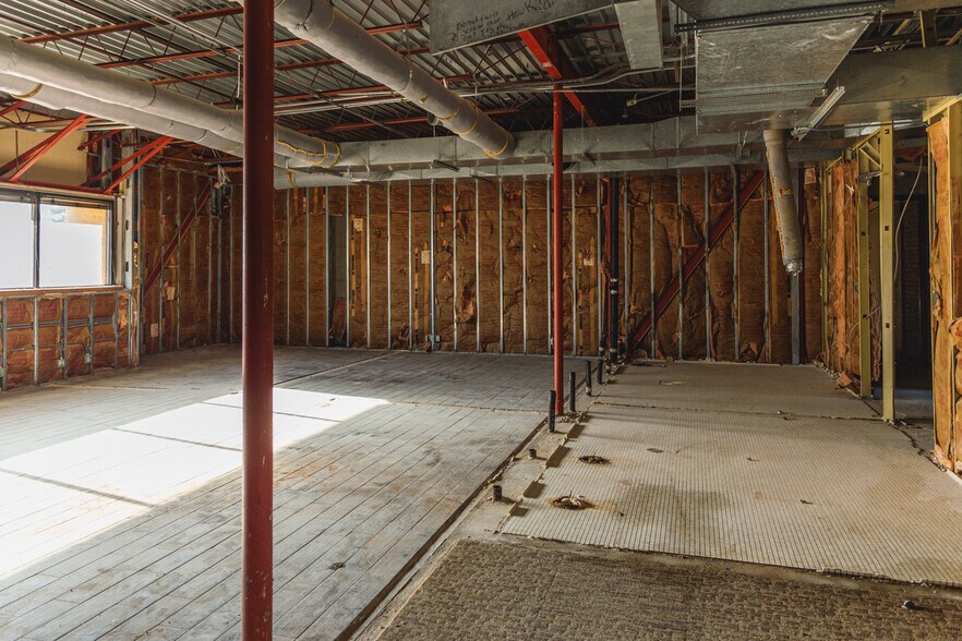 More Photos Of 3200 E Memorial Rd, Edmond Medical For Sale